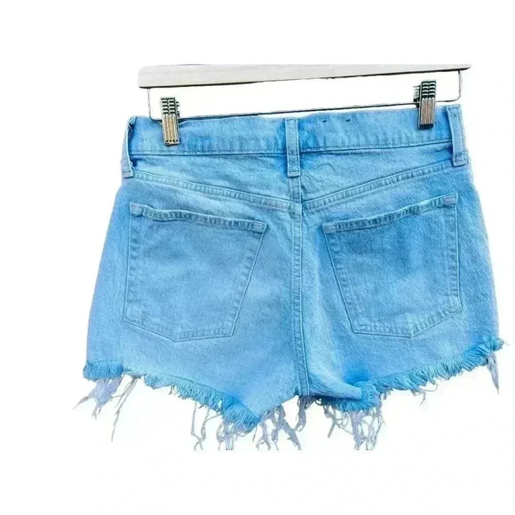 Women’s Gap Cheeky Shorts High Rise Distressed •Size 6•Light Wash•Botton Fly• - Picture 2 of 11